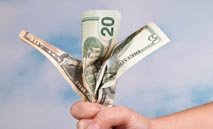 الأسهم‭ ‬القيادية‭ ‬ترفع‭ ‬السوق‮…‬‭ ‬و«الرئيسي‭ ‬50‮»‬‭ ‬تحت‭ ‬ضغط‭ ‬جني‭ ‬الأرباح