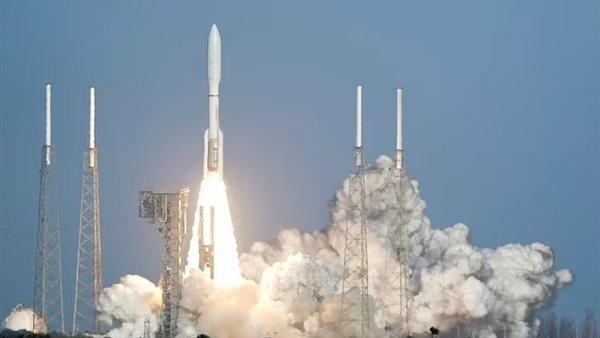 عُمان تطلق مشروع "عُمان سات-1" وتدخل مرحلة التصنيع الفضائي لتعزيز السيادة الرقمية