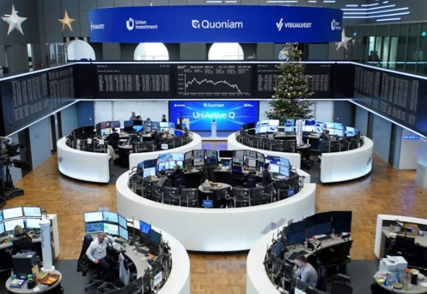 مكاسب البنوك ترفع الأسهم الأوروبية وسط ترقب للسياسات النقدية