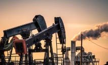 استقرار‭ ‬النفط‭ ‬يواكب‭ ‬تصاعد‭ ‬المخاطر‭ ‬الجيوسياسية