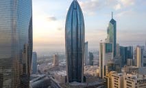 بنك‭ ‬الكويت‭ ‬الوطني‭ ‬يحتفي‭ ‬بمرور‭ ‬10‭ ‬سنوات‭ ‬على‭ ‬إطلاق‭ ‬جوائز‭ ‬‮«‬الزميل‭ ‬المتميز‮»‬‭ ‬و«الفريق‭ ‬الأكثر‭ ‬تعاوناً‮»‬