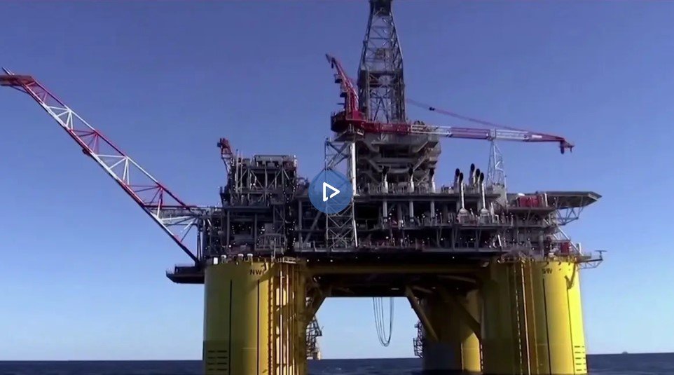 صندوق “AMOS” يخطط لجمع ملياري دولار للاستثمار في النفط الفنزويلي