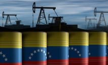 النفط‭ ‬يواصل‭ ‬الهبوط‭ ‬مع‭ ‬تحركات‭ ‬واشنطن‭ ‬للهيمنة‭ ‬على‭ ‬نفط‭ ‬فنزويلا