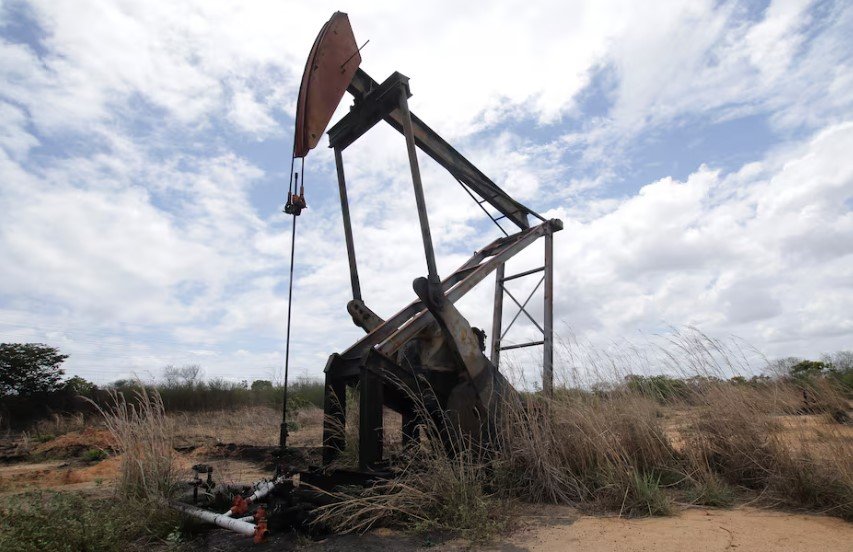 النفط يبلغ أعلى مستوى في 7 أسابيع وسط مخاوف على صادرات إيران