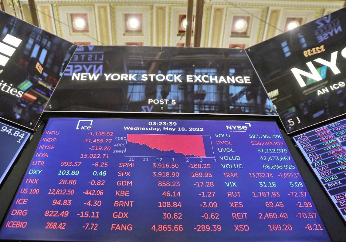 الأسهم‭ ‬الأميركية‭ ‬تهبط‭ ‬مع‭ ‬تردد‭ ‬ترامب‭ ‬بشأن‭ ‬ترشيح‭ ‬هاسيت‭ ‬لرئاسة‭ ‬الفيدرالي