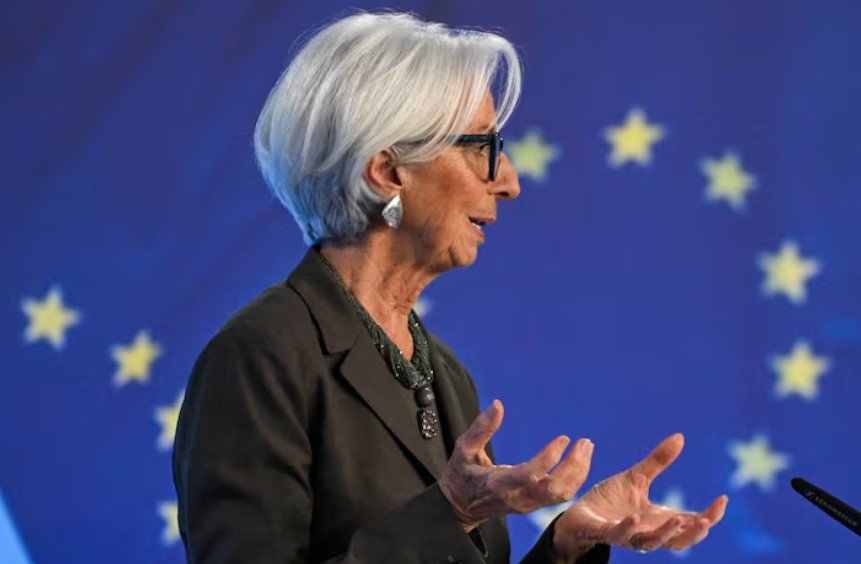 لاجارد تدعو إلى حزمة إصلاحات عاجلة لتعزيز متانة الاتحاد الأوروبي